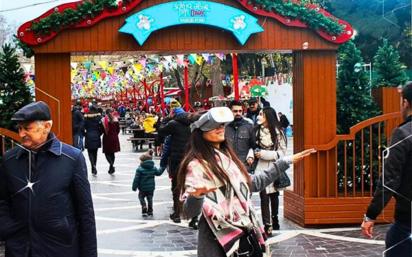 Yeni il yarmarkasında VR əyləncə
